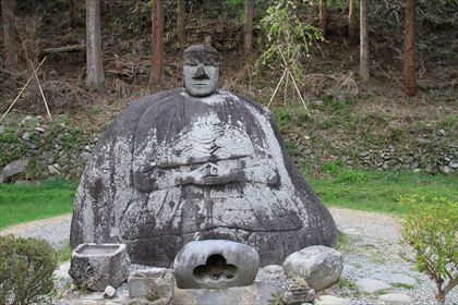 万治の石仏